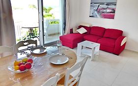 Apartments Curicta 1